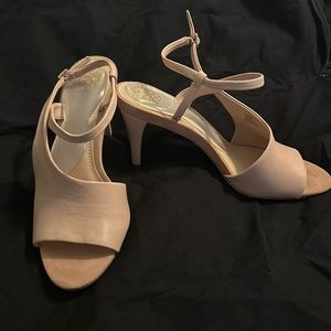 Vince Camuto, Razanya style heels, Peony/Beige, Size 9, Never worn